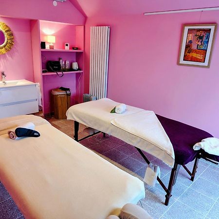 Le Spa Est Dans Le Pre Trigueres Bagian luar foto